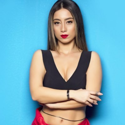 Nihan Akın - Pop